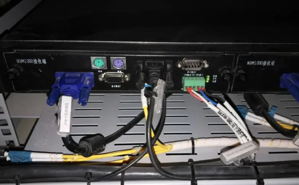 嵌入式工控機接口.png 嵌入式工控機接口.png