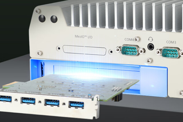 東田嵌入式工控機端口.png 東田嵌入式工控機端口.png